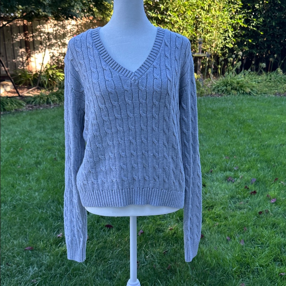 Brandy Melville Light Gray Knit Sweater